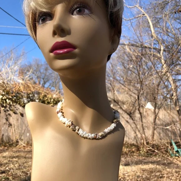 Vintage 80s Abstract Shell Necklace Choker - Picture 5 of 6